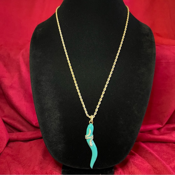 Kenneth Jay Lane Turquoise and Gold Necklace - Picture 2 of 3